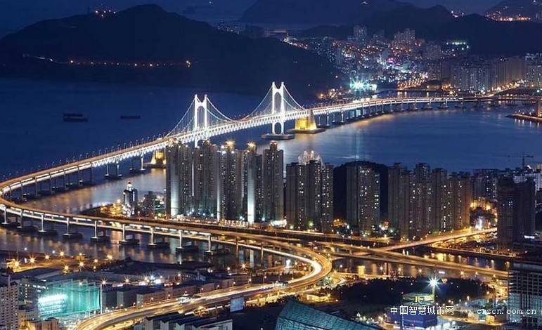 VOUY1XWU`2~4A(`E%`SQ$FR