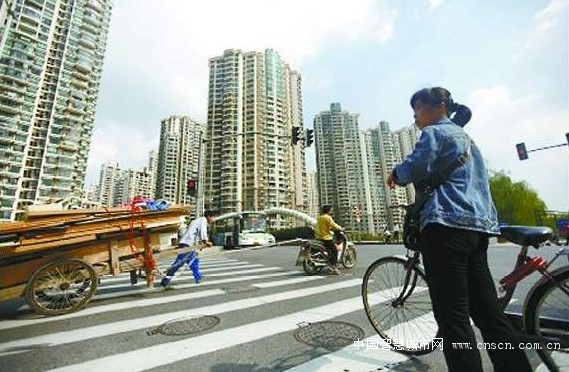 L%XXS%JAKYE07P0J3_VELWN